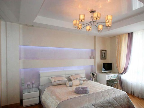 Натяжные потолки в дизайне интерьера спальни