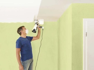 Можно ли красить натяжной потолок?